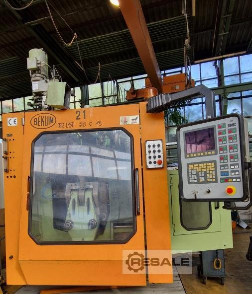 Blow moulding machines BEKUM BM 304