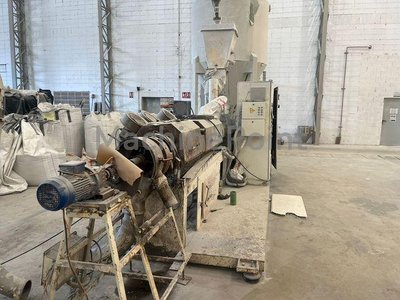 Wytłaczarka Twin- śrubowa do związków PVC INDUSTRIE GENERALI 130 / 22