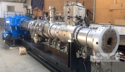 BERSTERFF ZE 130A extruder