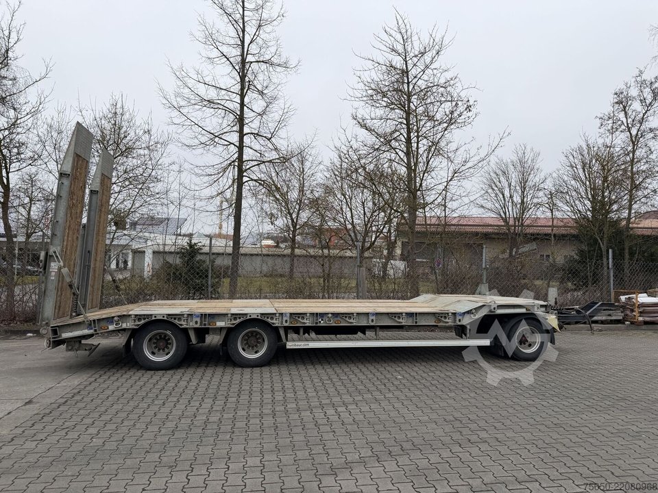 Humbaur HTD 30 3 axle low loader trailer, honey
