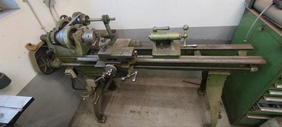 Lathe / Lathe