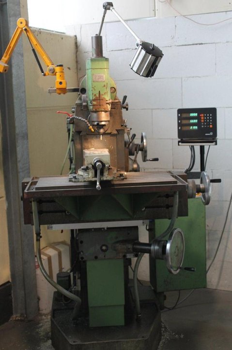 Avia Milling Machine SK40 with 3x Heidenhain Röhm Wohlhaupter Accessories