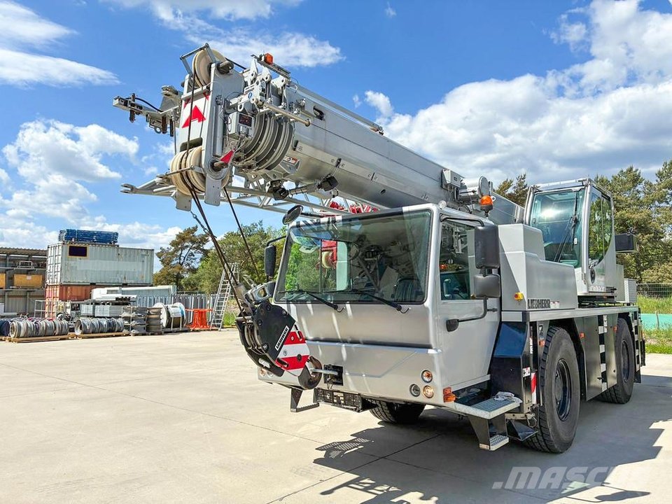 Liebherr LTM 1030-2.1 2023   Mobile cranes