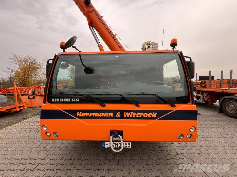 Liebherr LTM1250-5.1 (60mHA)