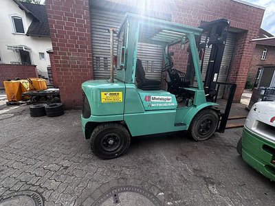 Mitsubishi Dieselstapler міт Zinkenverstellung FD40K