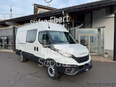 Hochdachkombi Iveco Daily 35S16 A8 *DoKa*Automatik*AHK*R3.520mm* neu