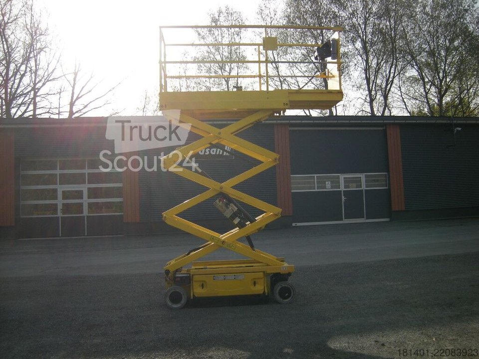 Scissors lifting platform JLG 1930 ES (ID3404) used