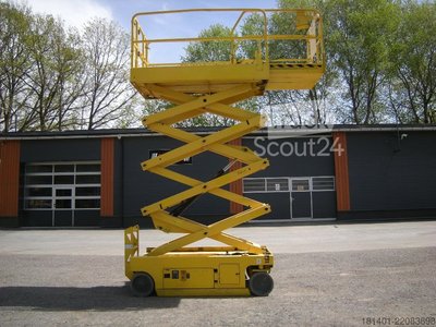 Scissors lifting platform Genie GS 2646 (ID3403) used
