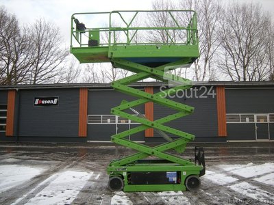Scissors lifting platform Genie TKD GS 2646 used