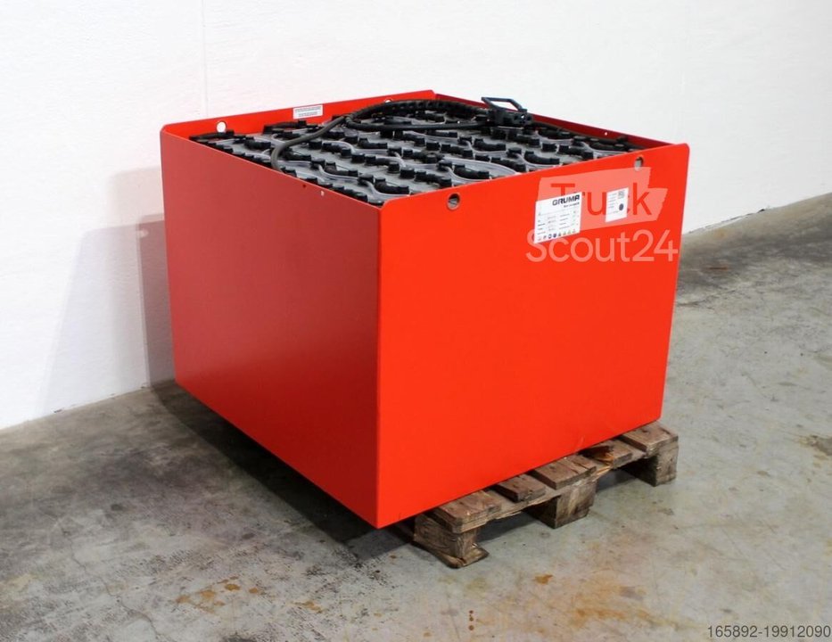 Gabelstaplerbatterie GRUMA 80 Volt 6 PzS 870 Ah gebraucht
