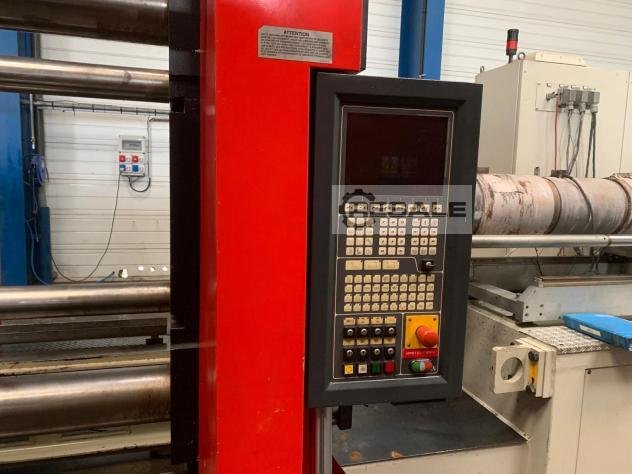Injection molding machines NEGRI BOSSI V700-12000  700 T