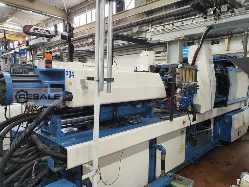 Injection molding machines SANDRETTO series 8 790-200 SEF 90