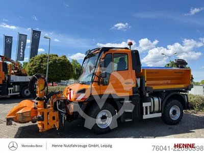 Mercedes-Benz Unimog U 319