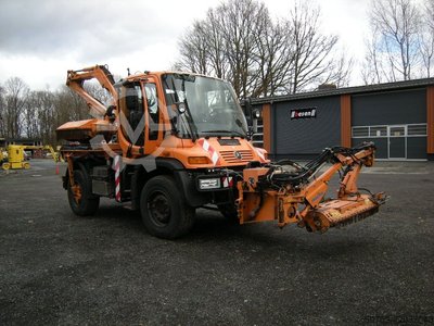 Mercedes-Benz Unimog U400