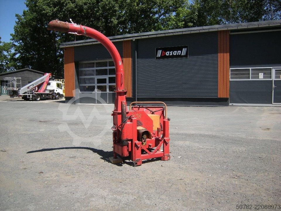 Dücker Attachment Schredder / Buschhacker / vrtulník pro Unimog nebo traktor