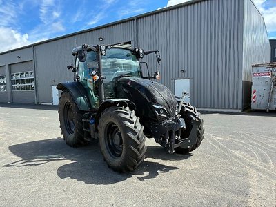 Valtra A105