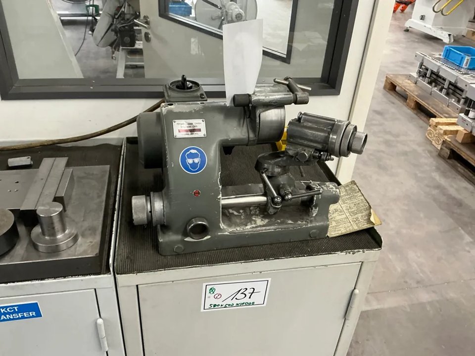 DECKEL SO/70-12497 Werkzeugschleifmaschine