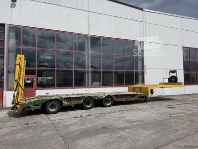 low loader semi-trailer t3 3 axles semi-trailer, wheel troughs used