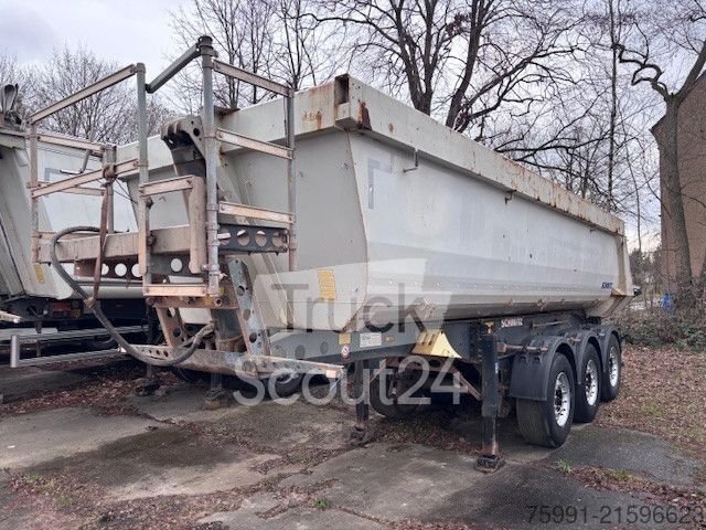 Tilt semi-trailer SCHMITZ CARBULL SKI 24 7,5 reinforced version used