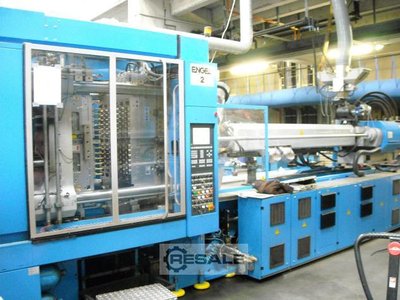 Maszyny do formowania PET ENGEL 4550 / 320 MacPET