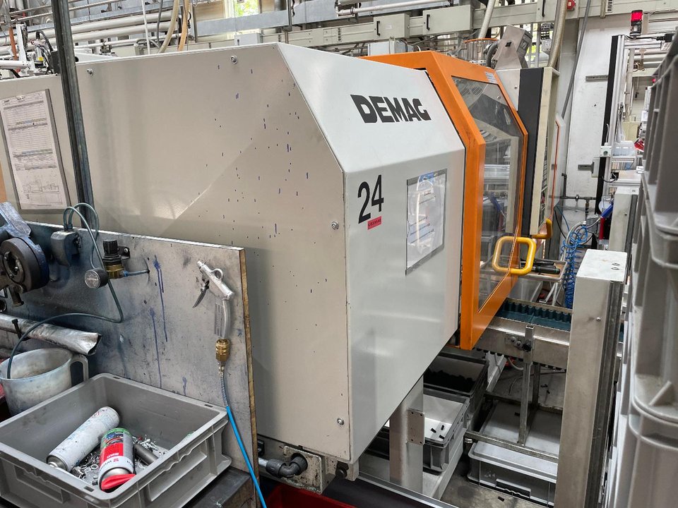 Plastic injection machines DEMAG ERGOtech system 800-310