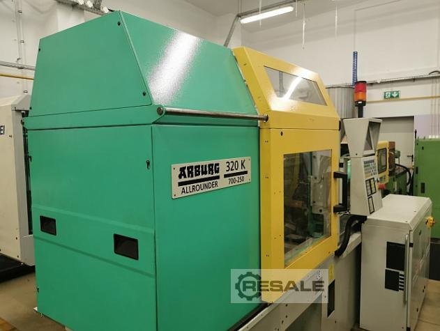 Plastikowe wtryskarki ARBURG 320 KS 700 - 250