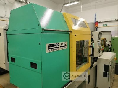 Plastikowe wtryskarki ARBURG 320 KS 700 - 250