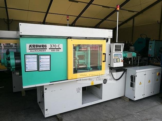 Plastikowe wtryskarki ARBURG 370C 600- 250