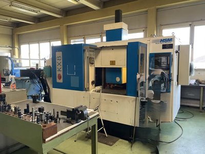 HURON KX8 4- osiowe Centrum Przetwarzania Pionowego CNC