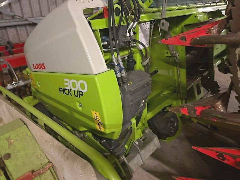 Claas Pick Up 300 HD Profesjonalne 493 - 498