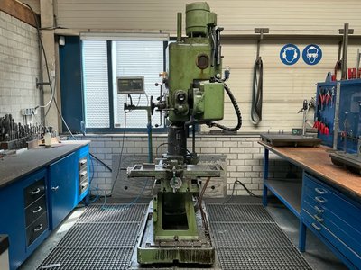 Novara Italia Säulenbohrmaschine