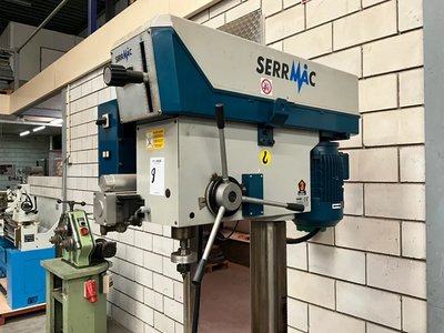 Serrmac TCO 28-Säulenbohrmaschine mit Durchflussbohrer-Installation