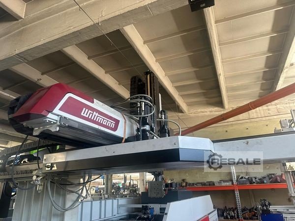 Robots WITTMANN W833 PRO