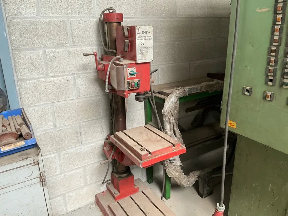 JAVAC Z5025A Säulenbohrmaschine