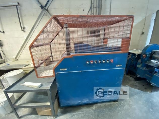 Резиновые станки FOGG + YOUNG Bale Cutter