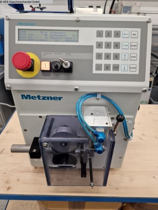 Stroje na řezání pryže METZNER MACHINERY KL-W10 / 280