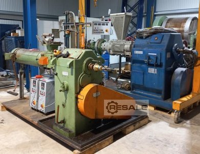 Wytłaczarki gumowe TROESTER GE 90 x 16 D- Vac