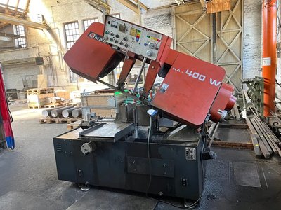 AMADA HA-400W Horizontal Bandsägemaschine - 2000