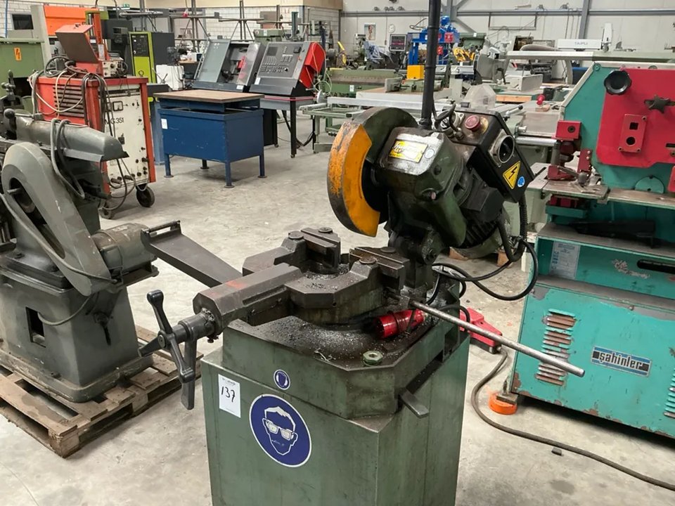 Huvema HU315 Industrie-Gehrungskreissäge