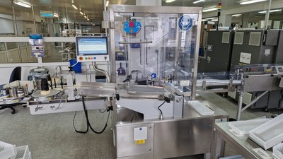 Maszyna do etykietowania ampułek / fiolek / wkładów ROTA RE 400