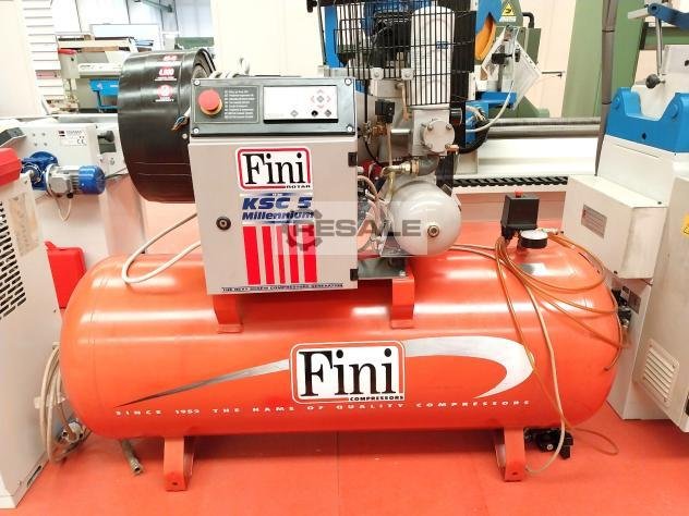 Schraubluftkompressor mit Trockner FINI KSC 5