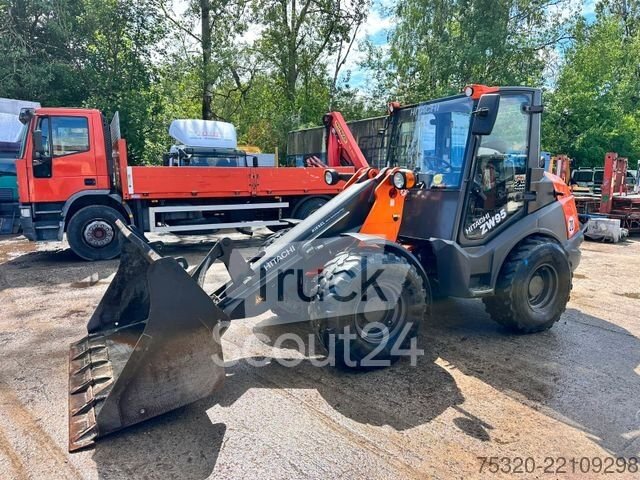 Колісний навантажувач HITACHI ZW 95 6V
