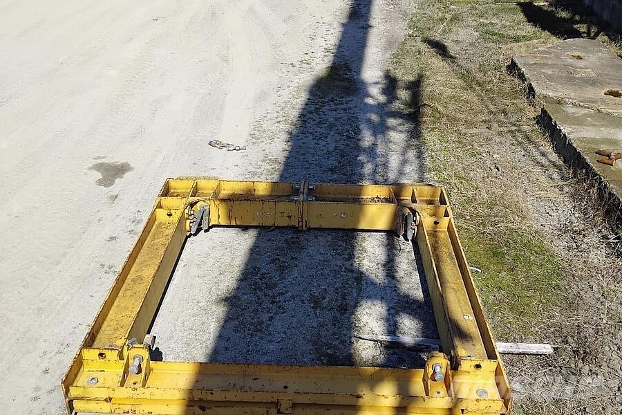 Liebherr Frame 256HC / Tie frame 256HC