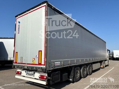 Auflieger mit Pritsche & Plane Schmitz Cargobull Curtainsider Standard gebraucht