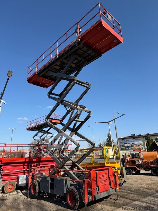 Scherenhebebühne SkyJack SJ9250 gebraucht