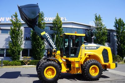 Knicklader Hyundai HL940A articulated loader / year 2021 / gebraucht