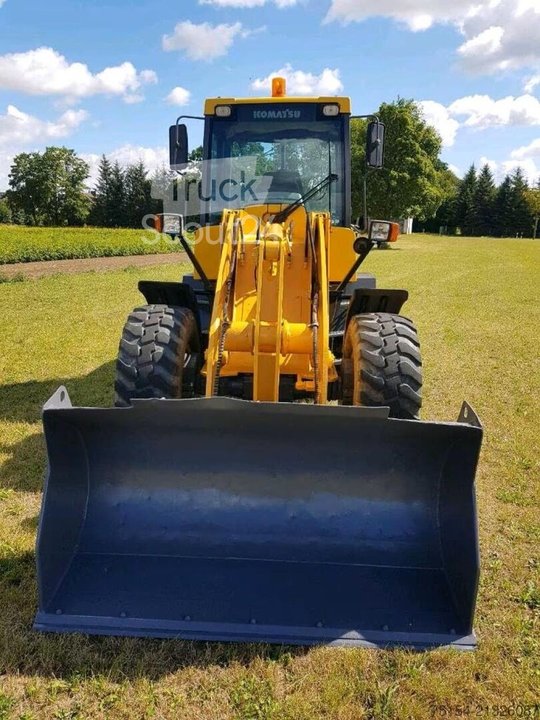 Radlader Komatsu WA-95/3. Schaufel-Palettengabel gebraucht