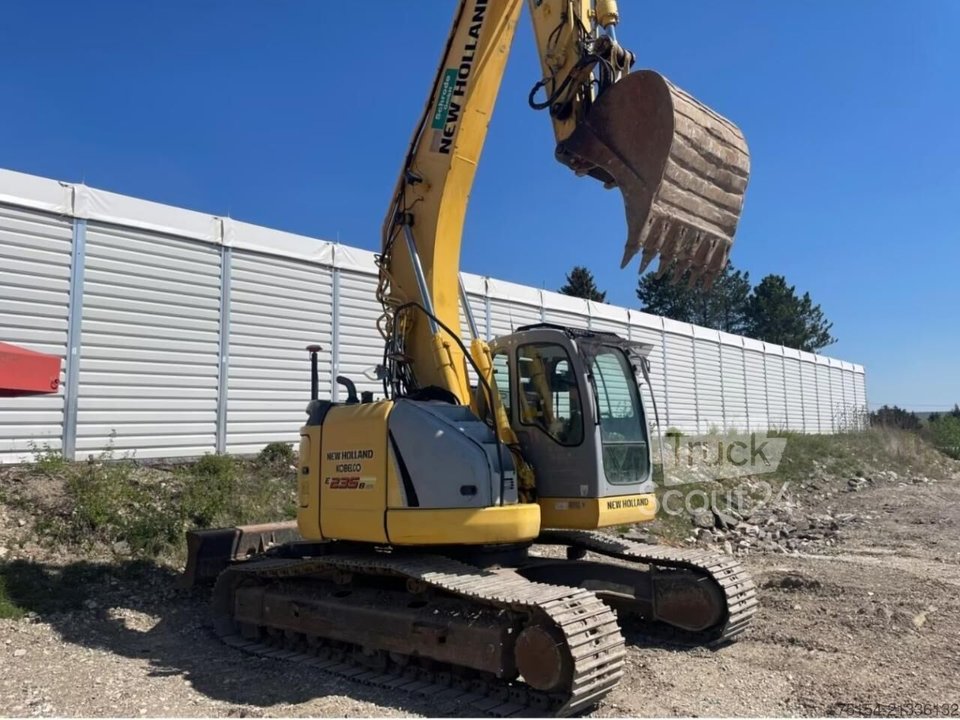 Kettenbagger New Holland E 235 B SR Monoblock gebraucht