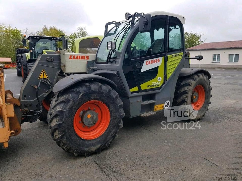 Teleskoplader CLAAS Scorpion 7044 Vario Power gebraucht