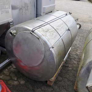 Stainless steel tanks